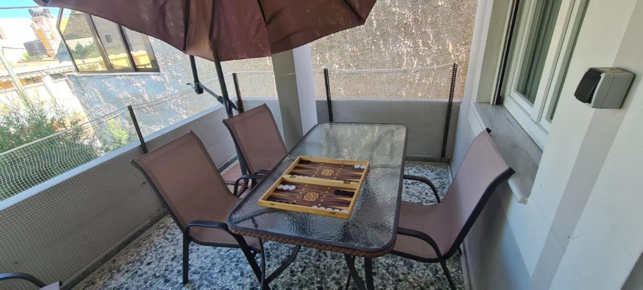 Μοντέρνα Εξοχική Κατοικία Στην Κωμη Komi  Esterno foto