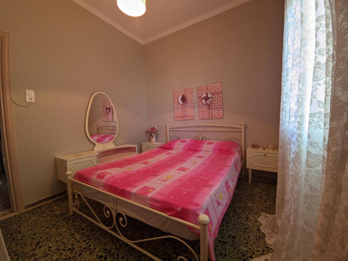 Μοντέρνα Εξοχική Κατοικία Στην Κωμη Komi  Esterno foto
